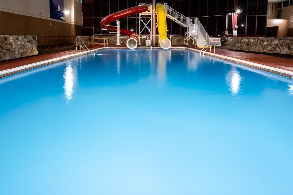 Ramada By Wyndham Medford Hotel & Conference Center Kültér fotó