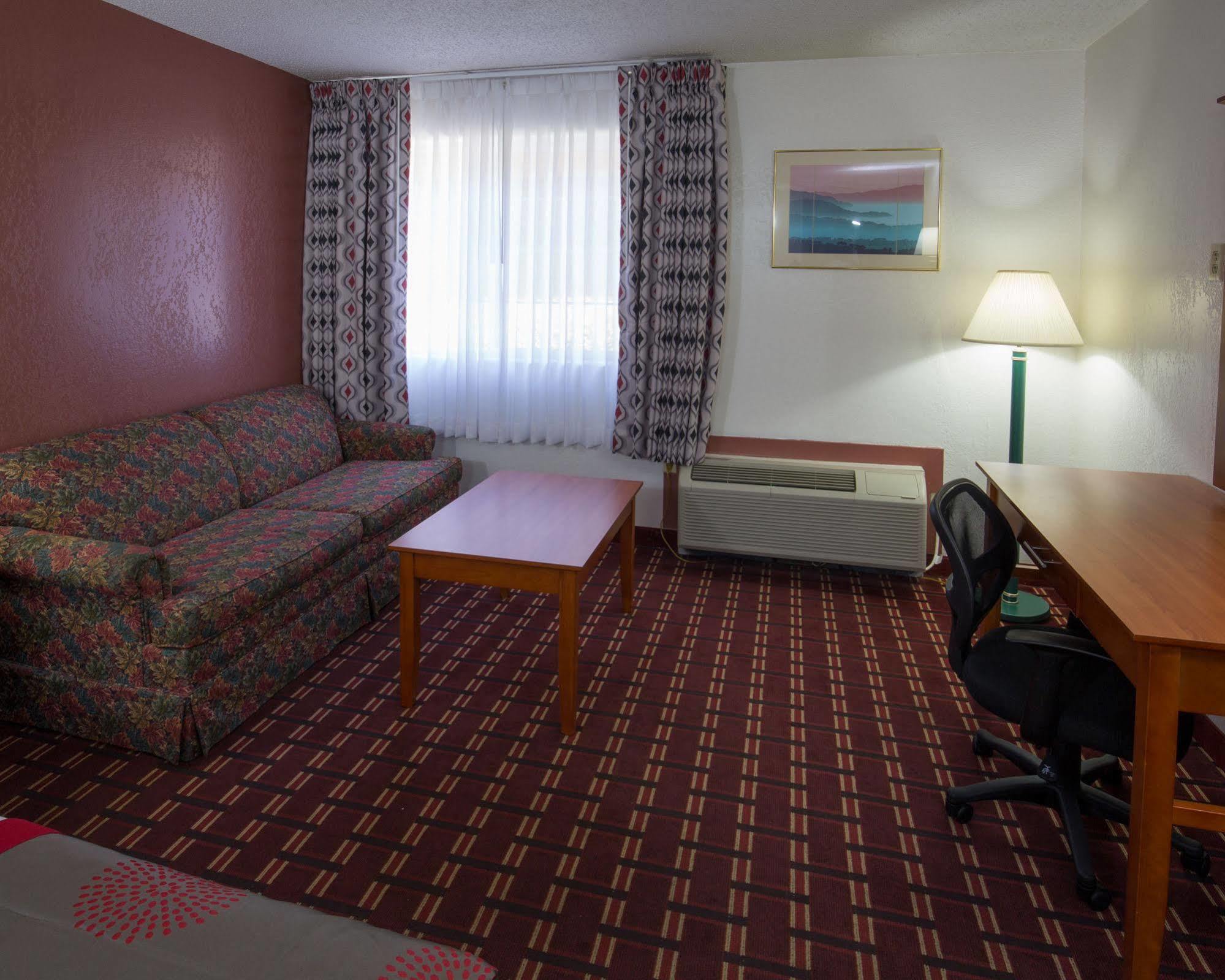 Ramada By Wyndham Medford Hotel & Conference Center Kültér fotó